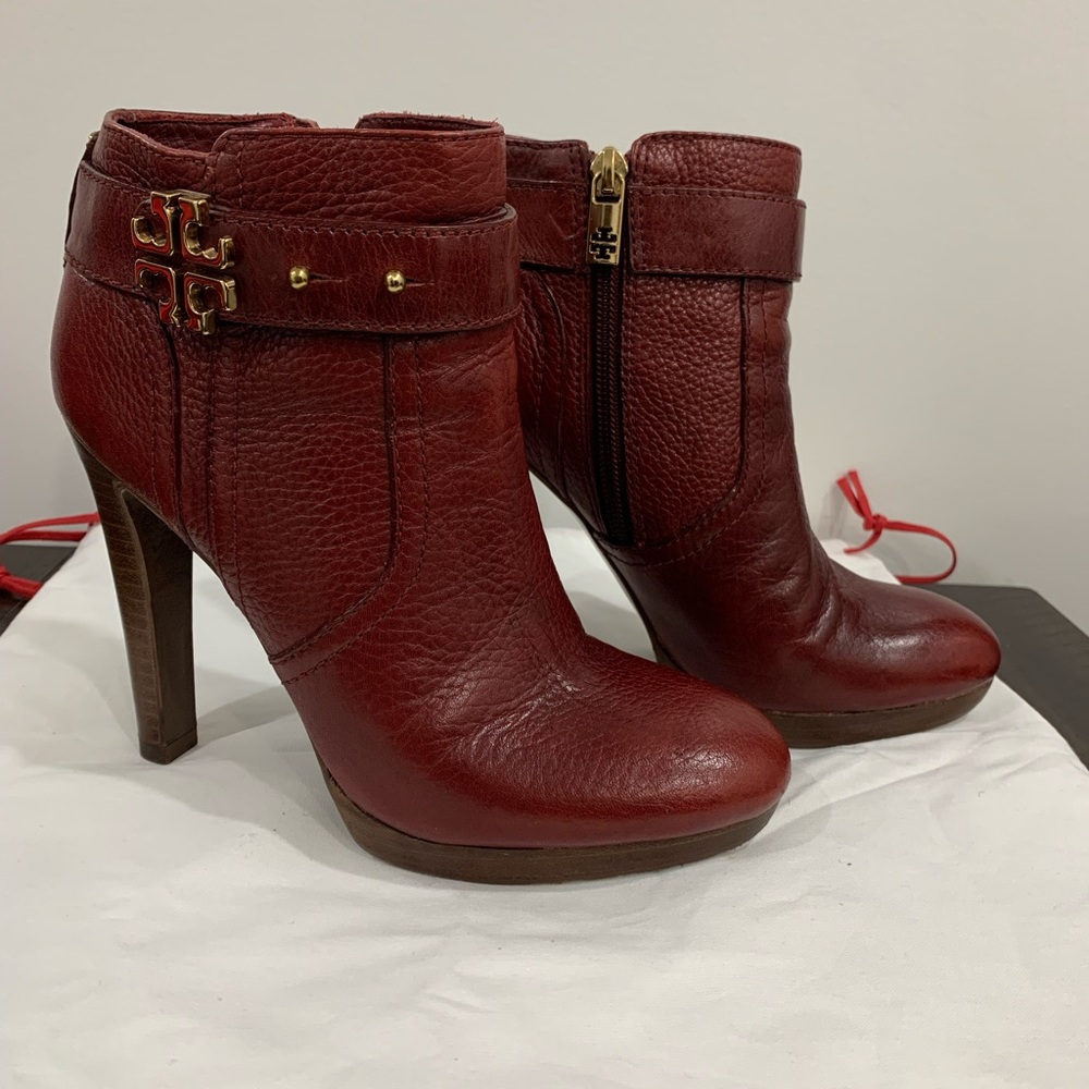 Tory Burch Red Heeled Boots with High Thick Heel and Ankle Strap